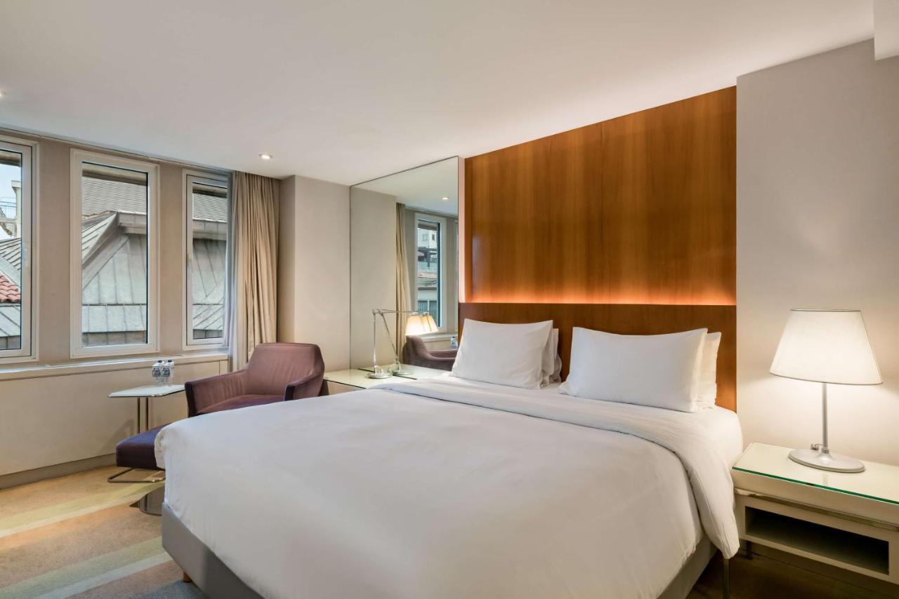 Radisson Blu Bosphorus Hotel Istanbul Exterior photo A room at the hotel