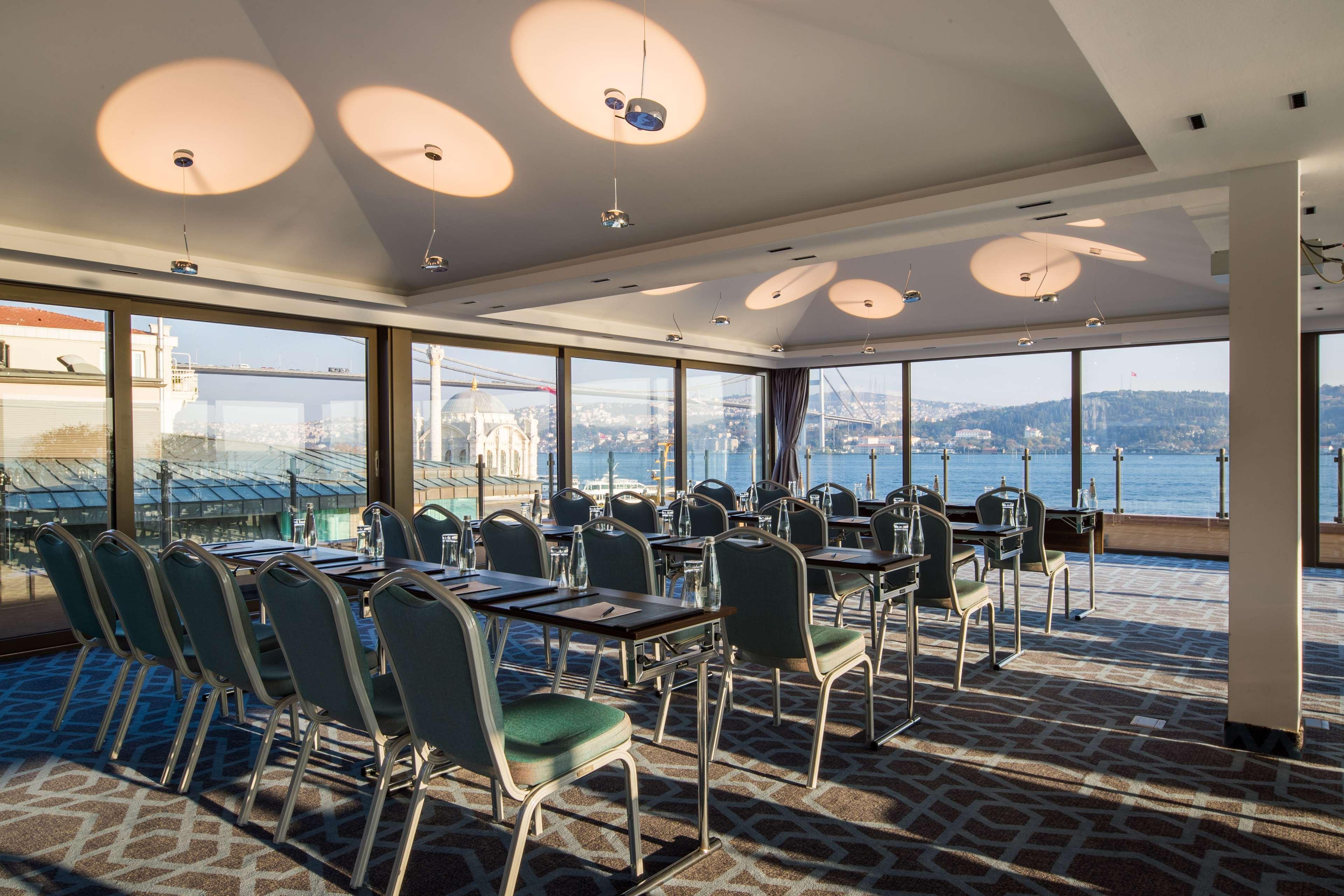 Radisson Blu Bosphorus Hotel Istanbul Exterior photo The Westin Harbour View