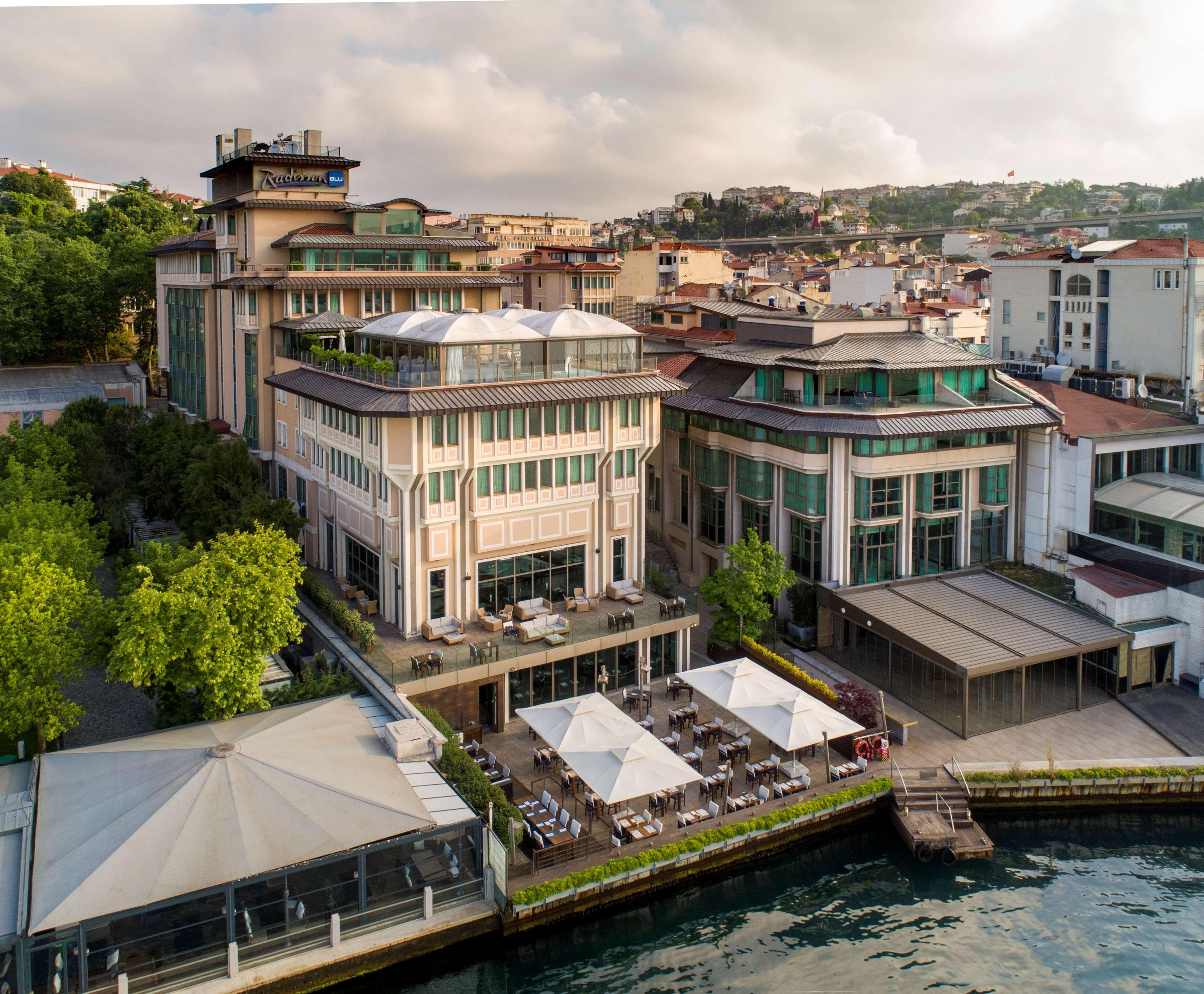 Radisson Blu Bosphorus Hotel Istanbul Exterior photo The Four Seasons Hotel Istanbul